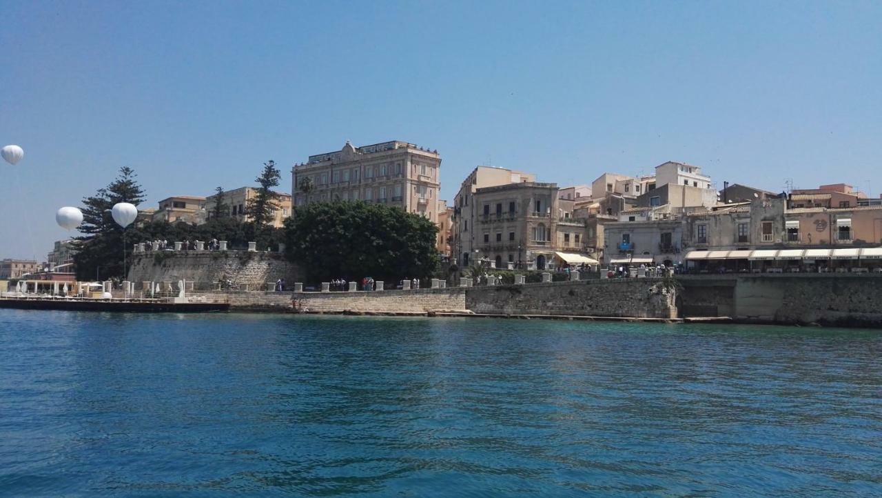 Calarossa Residence Syracuse Buitenkant foto
